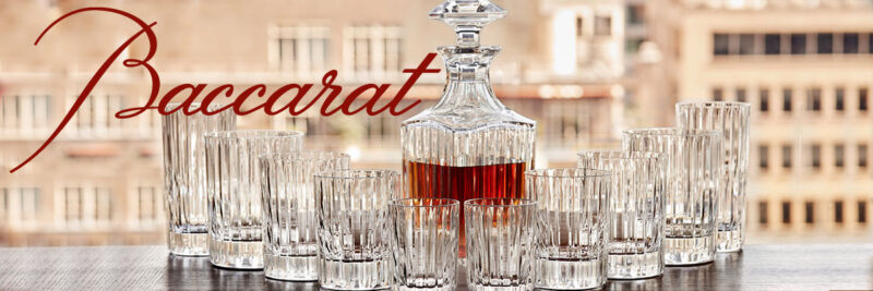 Bộ ly uống rượu bằng pha lê cao cấp từ thương hiệu Baccarat