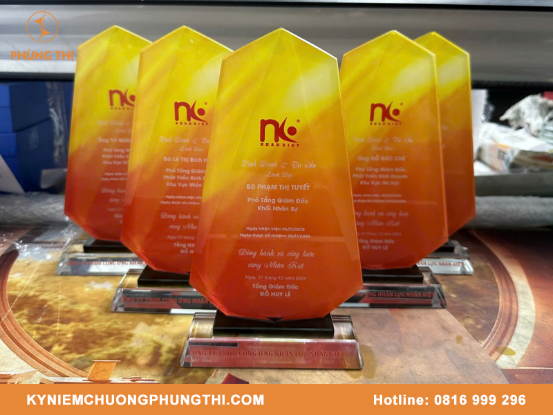 Kỷ niệm chương người cao tuổi đẹp & ý nghĩa Kỷ niệm chương người cao tuổi