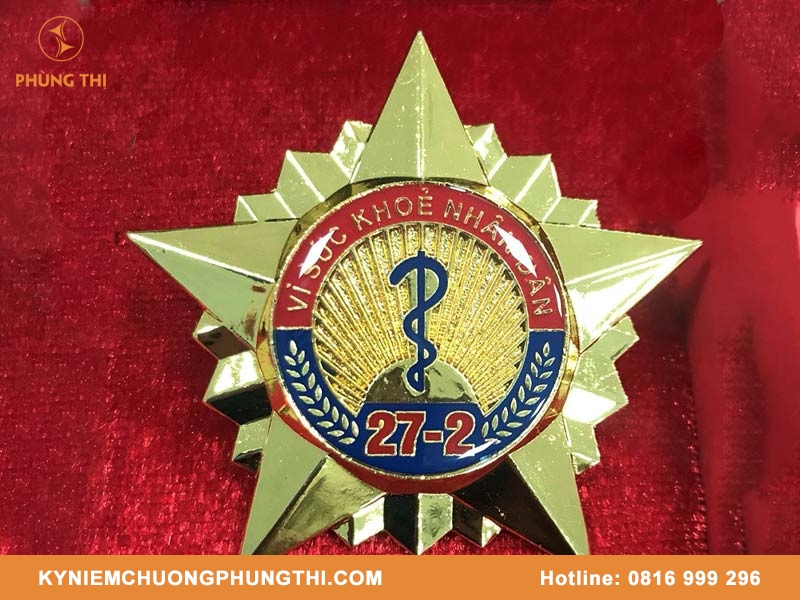 Kỷ niệm chương vì sự nghiệp ngành y tế đẹp Kỷ niệm chương vì sự nghiệp ngành y tế