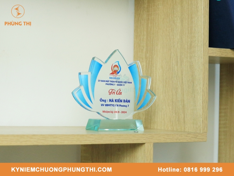 Kỷ niệm chương hoa sen đẹp & chất lượng Kỷ niệm chương hoa sen