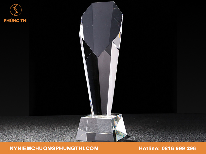 Kỷ niệm chương Hội Luật Gia đẹp và ý nghĩa Kỷ niệm chương Hội Luật Gia