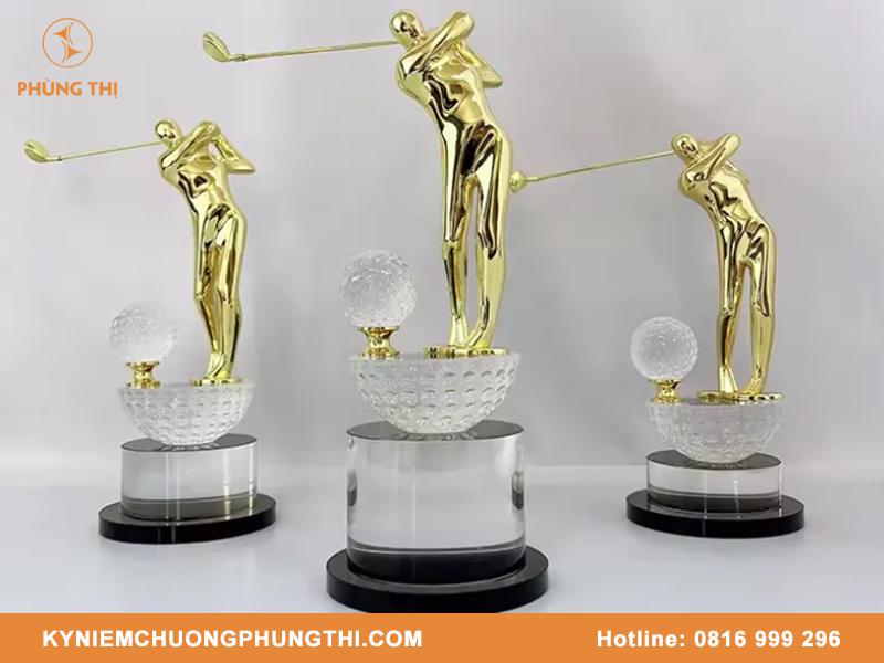 Mẫu cúp golf pha lê
