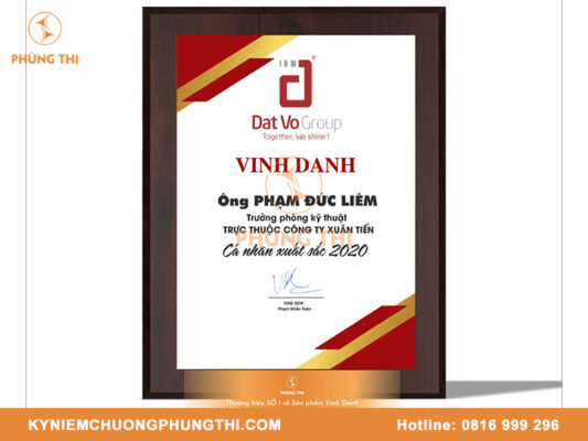Bảng vinh danh bóng đá