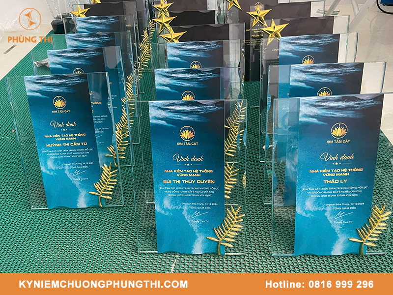 Bảng vinh danh bóng đá đẹp, độc đáo & ý nghĩa Bảng vinh danh bóng đá