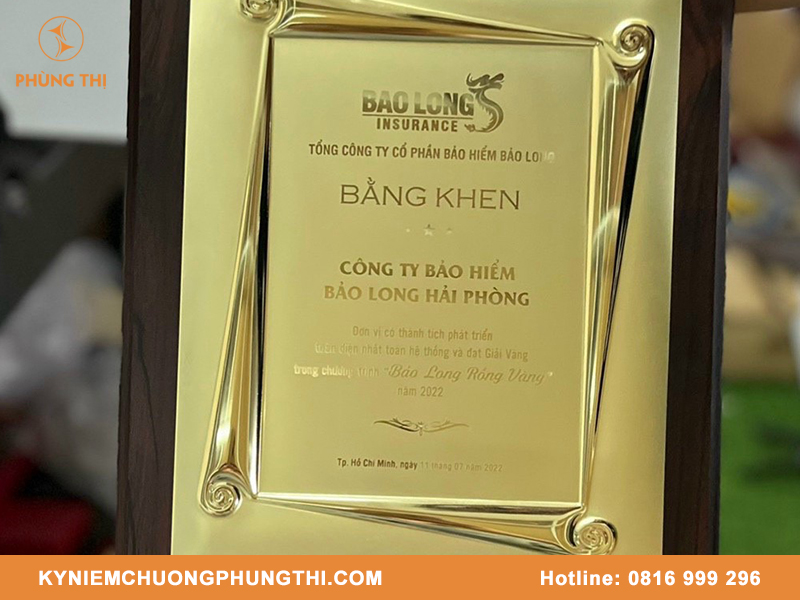 Bảng vinh danh mạ vàng ý nghĩa và đẹp nhất Bảng vinh danh mạ vàng