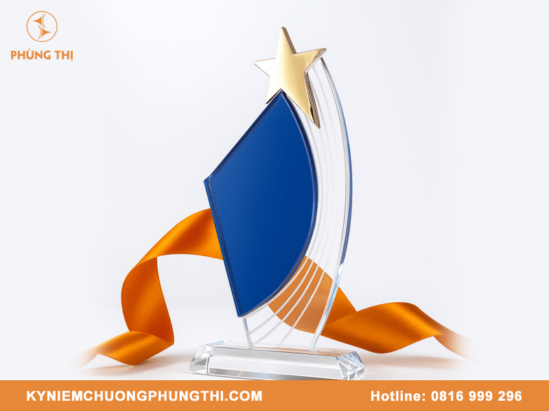 Sản xuất kỷ niệm chương pha lê uy tín, chất lượng Sản xuất kỷ niệm chương pha lê