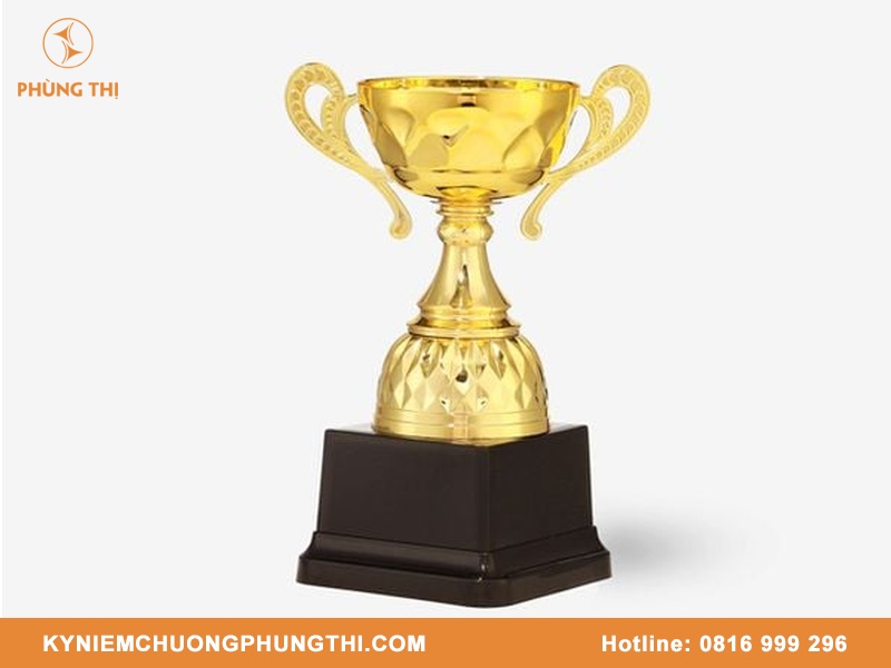 Cúp thể thao kim loại Cúp thể thao kim loại