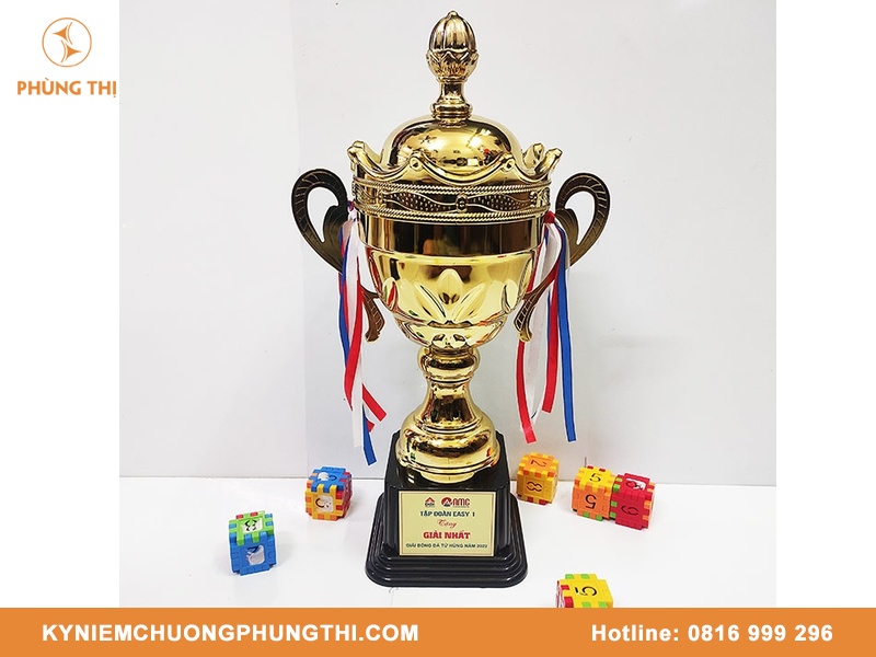 Cúp thể thao kim loại Cúp thể thao kim loại