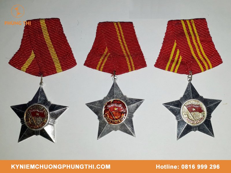 Huy chương chiến sĩ vẻ vang hạng nhất có ý nghĩa gi? Huy chương chiến sĩ vẻ vang hạng nhất