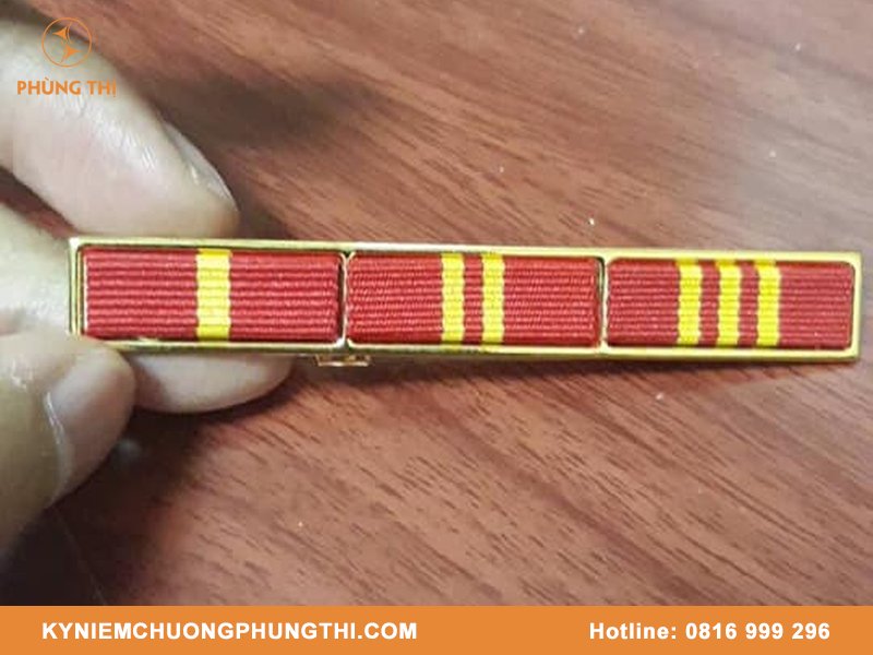 Cách đeo cuống huy chương trong quân đội Cách đeo cuống huy chương trong quân đội