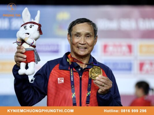 Huy chương đồng bóng đá