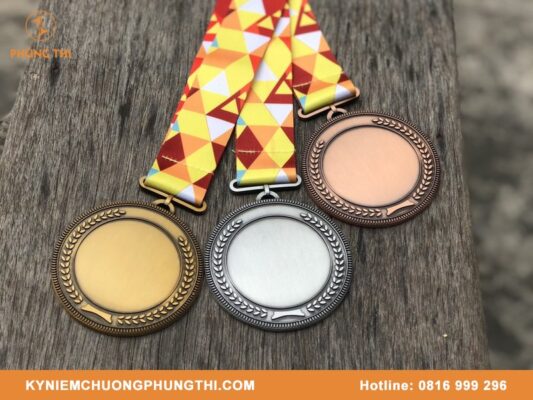 Huy chương đồng là giải mấy?