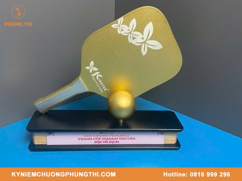 Cúp lưu niệm Pickleball thiết kế đẹp & ý nghĩa Cúp lưu niệm Pickleball