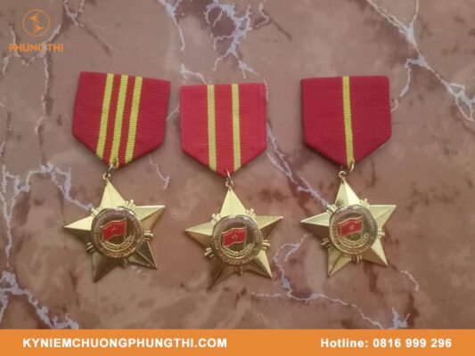 Huy chương chiến sĩ vẻ vang được bao nhiêu tiền?