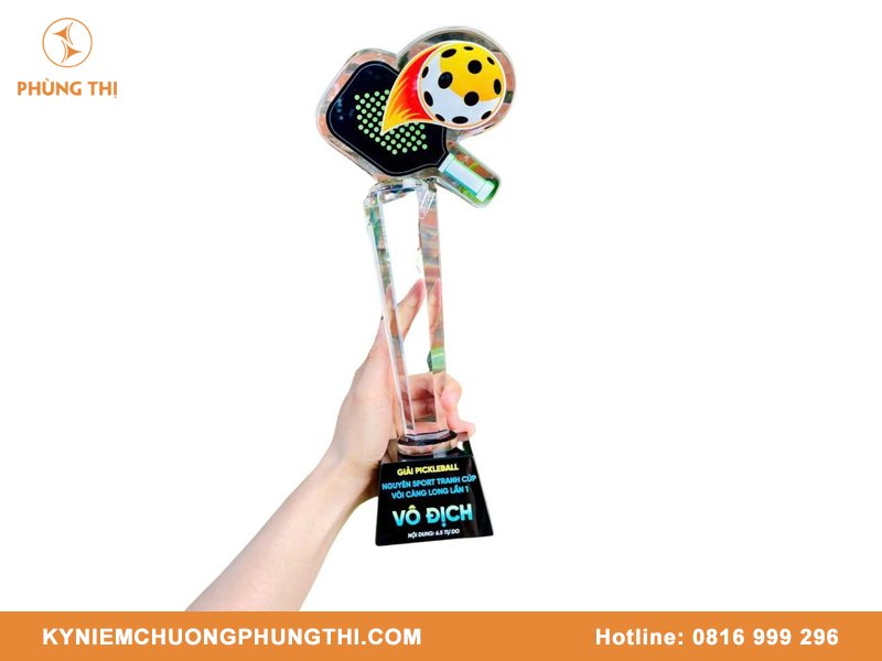 Làm cúp Pickleball theo yêu cầu