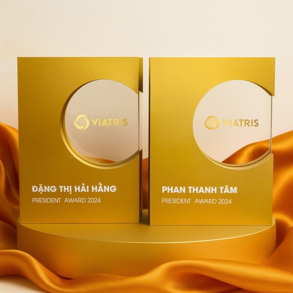 Cúp Pha Lê Hợp Kim