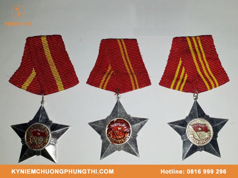 Hình ảnh Huy chương Quân kỳ Quyết thắng