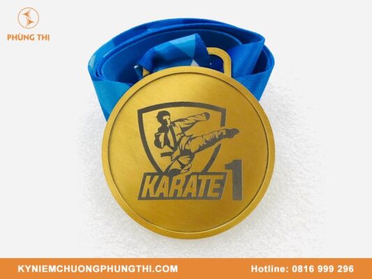 Mẫu huy chương Karate
