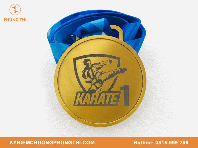 Mẫu huy chương Karate