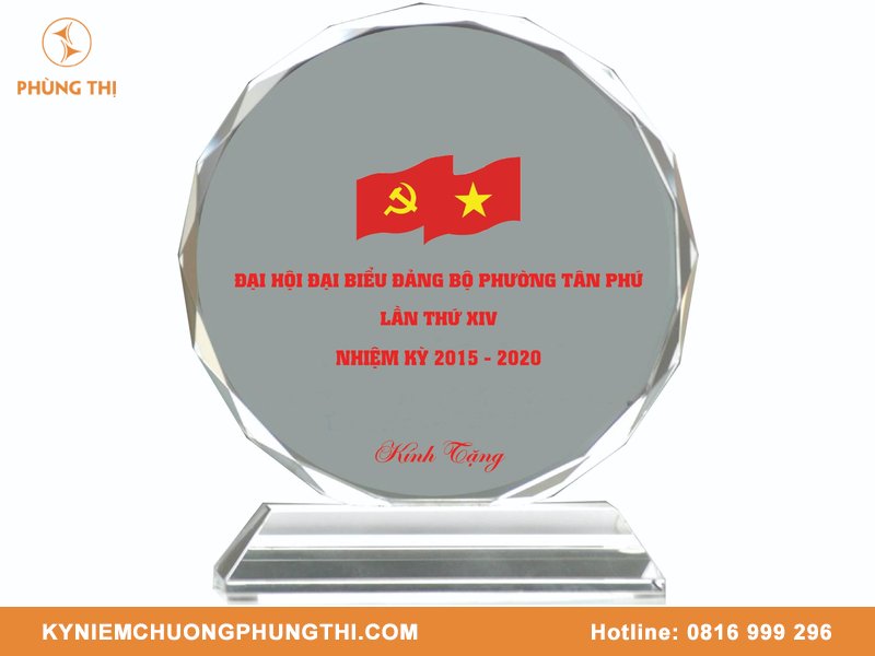 Quà lưu niệm đại hội đảng