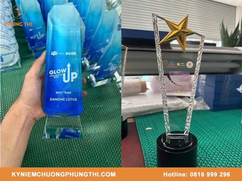 Quà lưu niệm pha lê