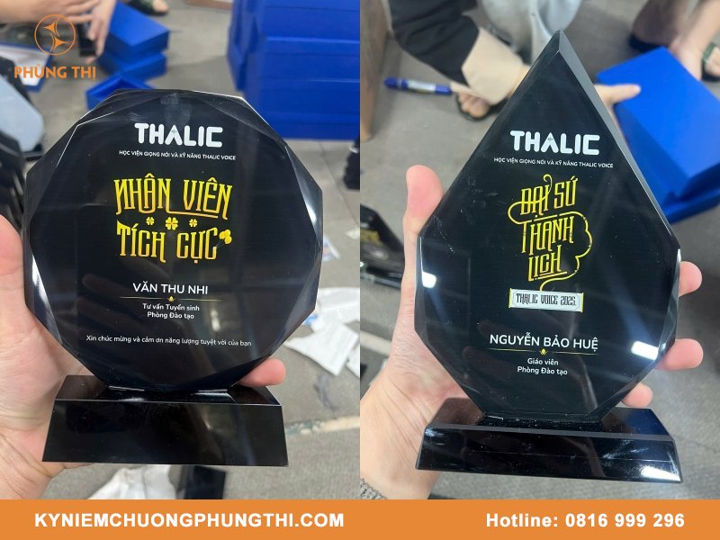 Quà tri ân khách hàng