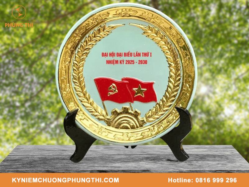 Quà tặng gốm sứ lưu niệm