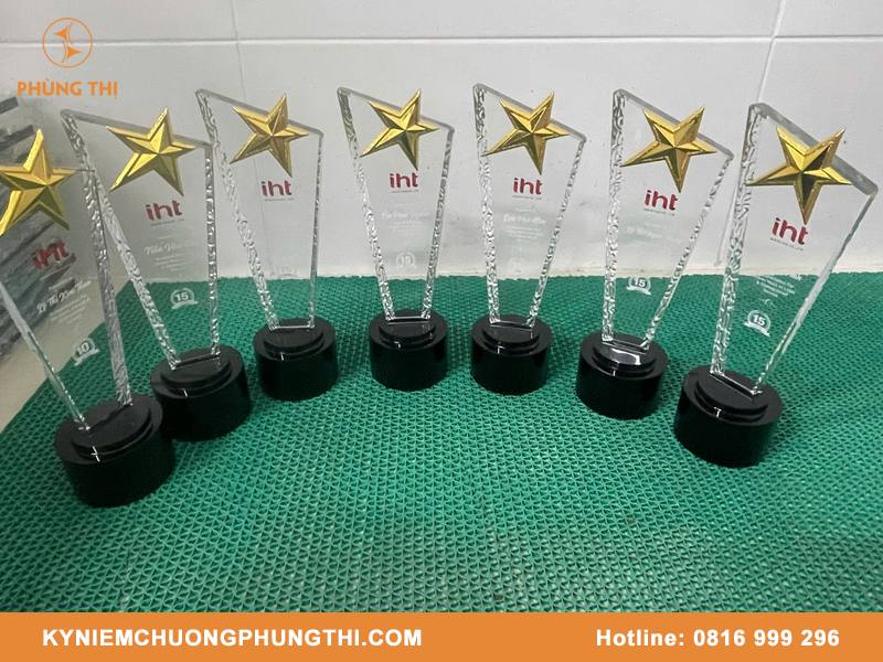 Quà tặng lưu niệm TP.HCM uy tín cho cá nhân, doanh nghiệp Quà tặng lưu niệm TP.HCM