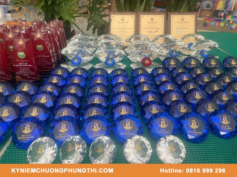 Quà tặng tri ân thầy cô cuối năm