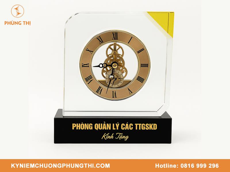 Đồng hồ pha lê K9 là gì? Tại sao K9 được ưa chuộng? Đồng hồ pha lê K9 là gì? Tại sao chất liệu K9 lại được ưa chuộng