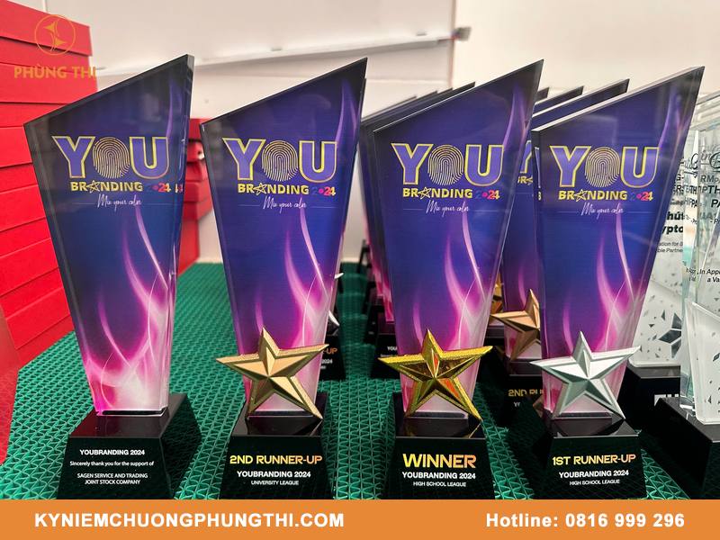 Quà lưu niệm cho dân văn phòng