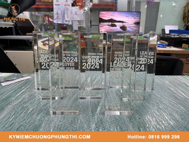 Quà lưu niệm cuối năm