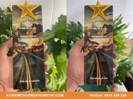 Quà lưu niệm hội nghị