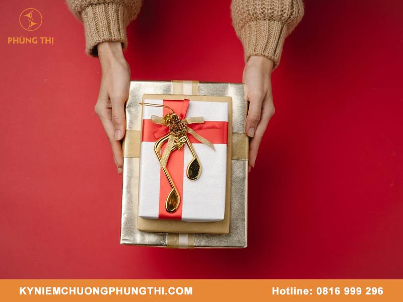 Quà lưu niệm nhỏ gọn