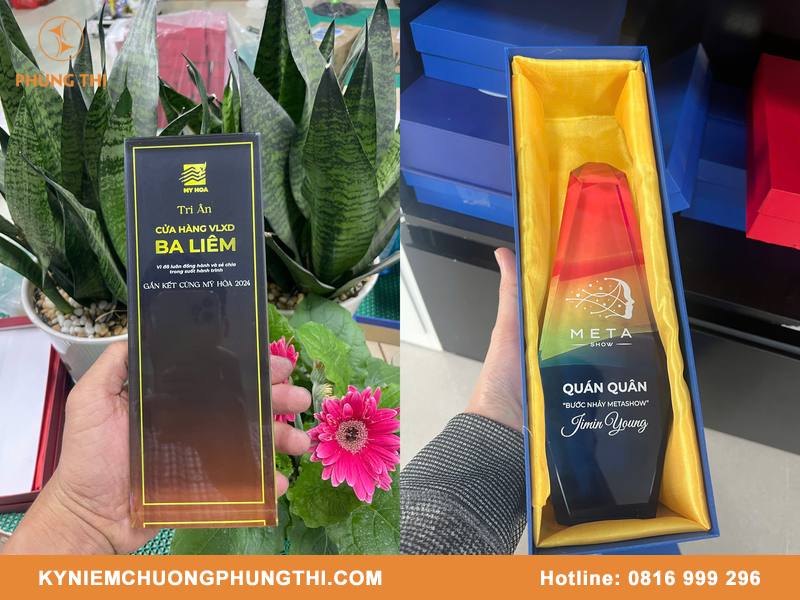 Quà lưu niệm nhỏ gọn