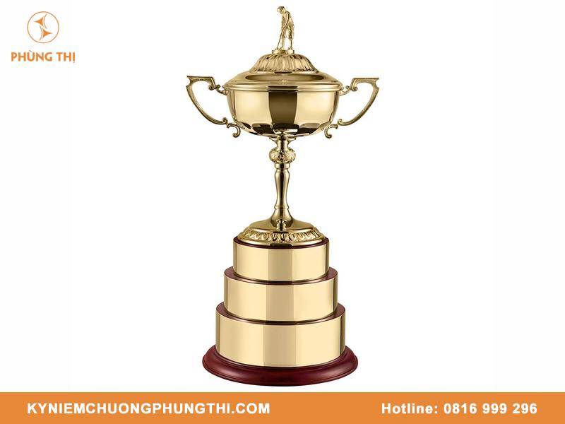 Cách ghi nội dung trên cúp Golf