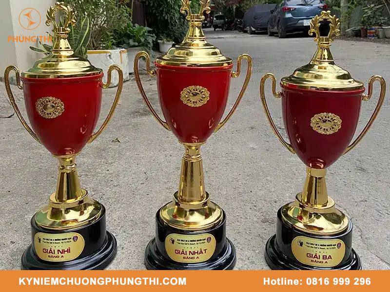 Bộ cúp Golf giải phong trào