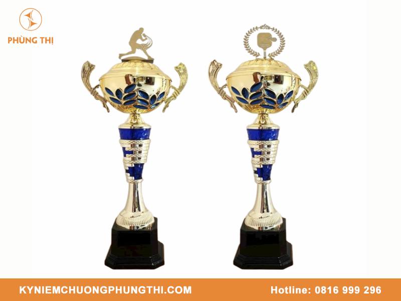 Cúp pickleball đôi nam nữ