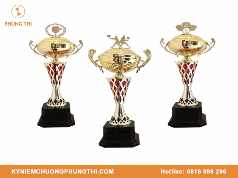 Cúp pickleball đôi nam nữ