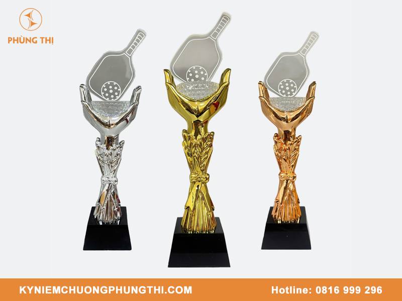 Cúp Pickleball là gì? Địa chỉ đặt làm cúp uy tín giá rẻ Cúp Pickleball là gì?