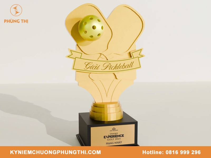 Cúp pickleball mạ vàng
