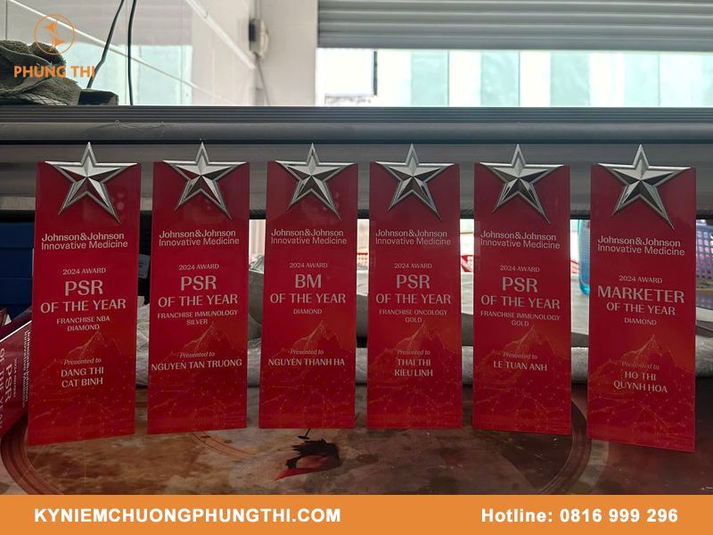 Khắc laser pha lê