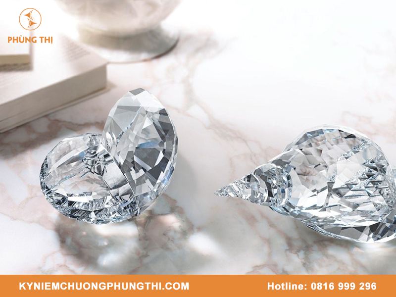 Kim cương và pha lê cái nào đắt hơn bạn đã biết rõ chưa? Kim cương và pha lê cái nào đắt hơn?