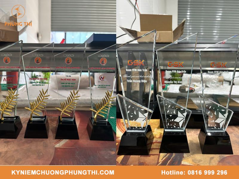 Làm biểu trưng pha lê theo yêu cầu