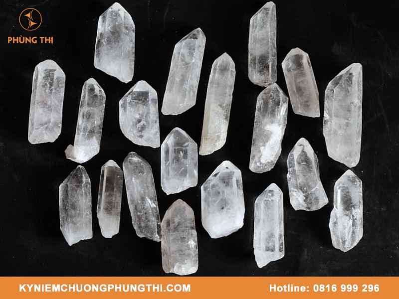 Màu pha lê là màu gì?