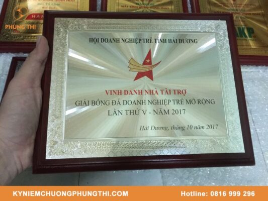 Bảng vinh danh Bình Dương