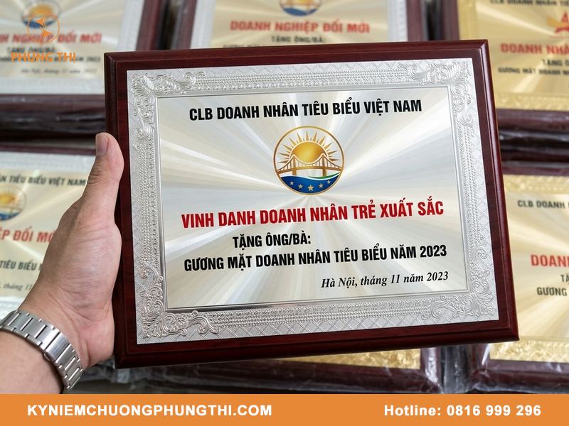Bảng vinh danh Hải Phòng