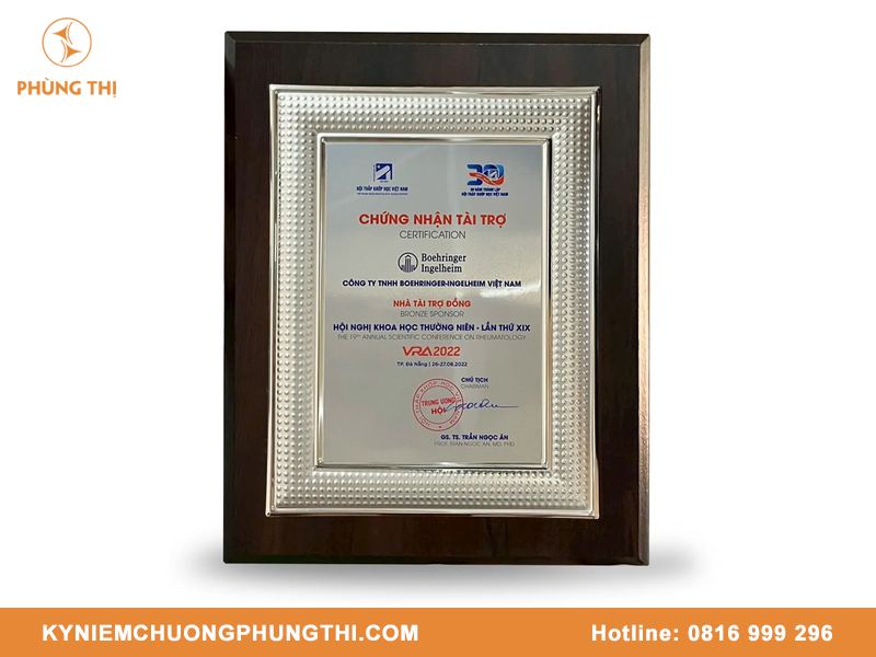 Bảng vinh danh TP.HCM