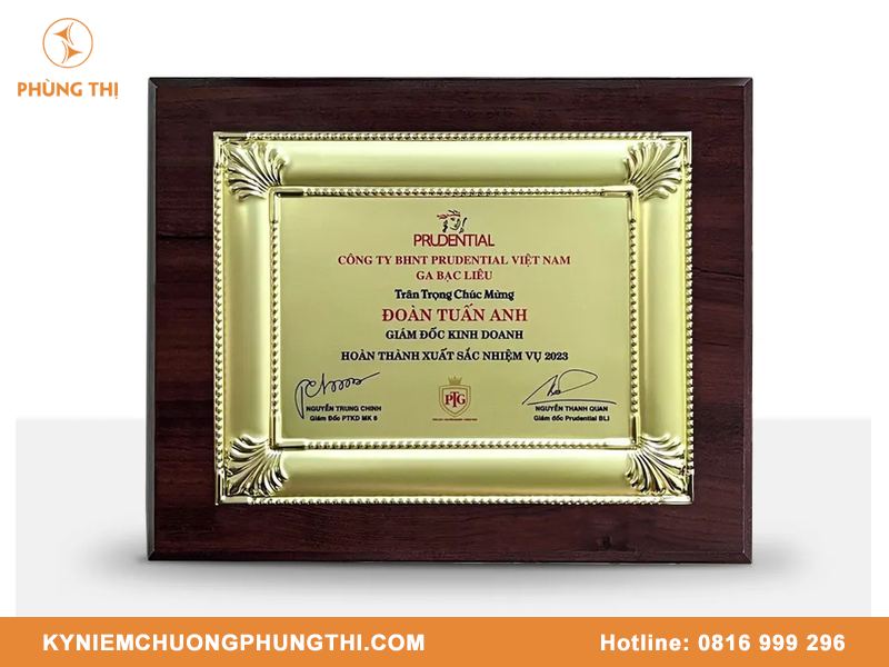 Cách ghi bảng vinh danh nhân viên
