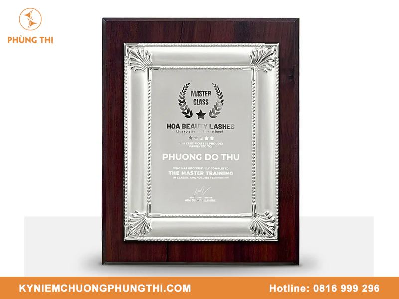 Cách viết nội dung bảng vinh danh